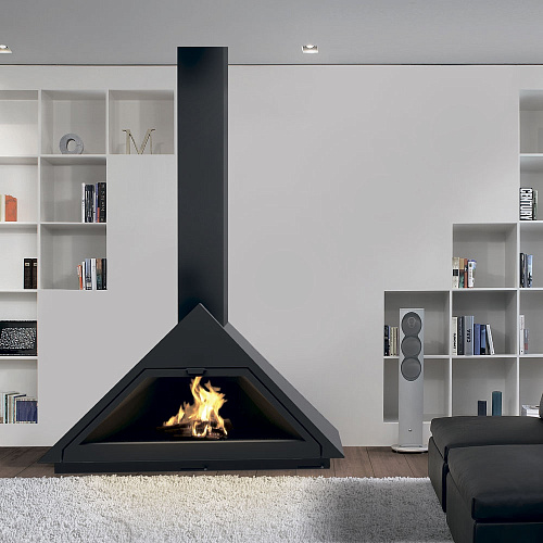 Камин Madrid, вертикальная центральная труба, черный (Traforart)_0 Камин Madrid, вертикальная центральная труба, черный (Traforart)_0